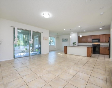 2775 Red Horse Drive - Photo Thumbnail 10
