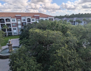 424 Luna Bella Lane - Photo Thumbnail 14
