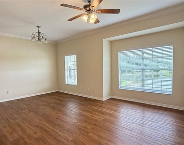 407 Eagle Pond Drive - Photo Thumbnail 2