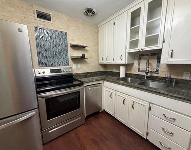 701 Sw 28th Street - Photo Thumbnail 2