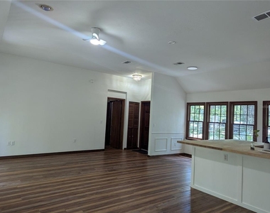 5208 Sw 86th Terrace - Photo Thumbnail 3