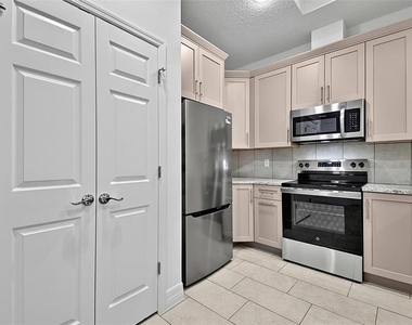 14 Ullynn Place - Photo Thumbnail 19