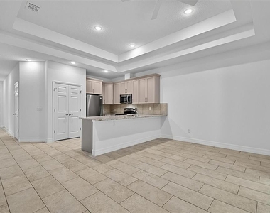14 Ullynn Place - Photo Thumbnail 16
