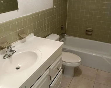 2524 Congress Street - Photo Thumbnail 19