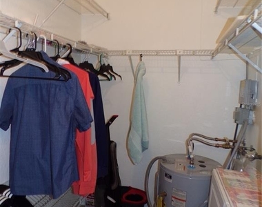 4016 Oakview Drive - Photo Thumbnail 29