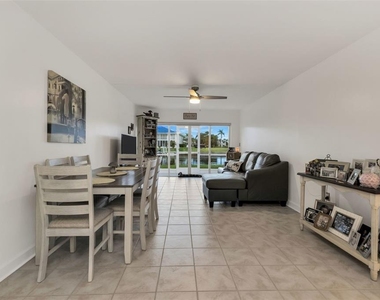 311 Garvin Street - Photo Thumbnail 9