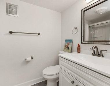 311 Garvin Street - Photo Thumbnail 16