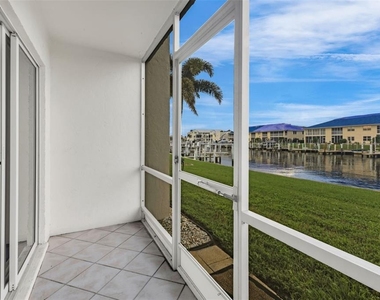 311 Garvin Street - Photo Thumbnail 24