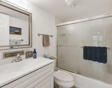 311 Garvin Street - Photo Thumbnail 22