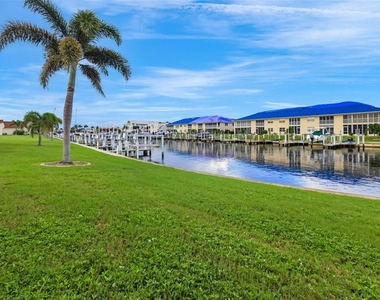 311 Garvin Street - Photo Thumbnail 28