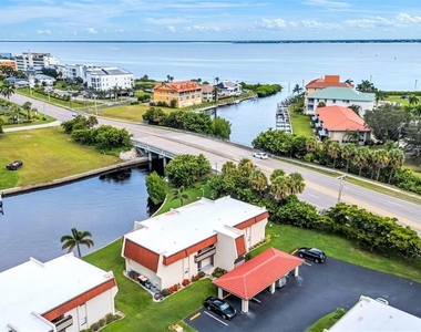311 Garvin Street - Photo Thumbnail 39