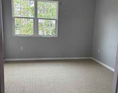 5600 Bentgrass Drive - Photo Thumbnail 12