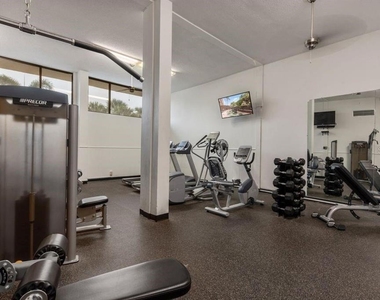 5855 Midnight Pass Road - Photo Thumbnail 21