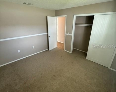 3654 Pin Oaks Street - Photo Thumbnail 20