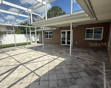 3654 Pin Oaks Street - Photo Thumbnail 25