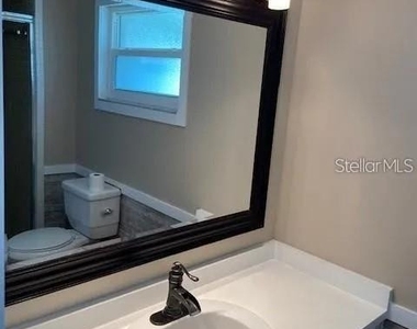 3654 Pin Oaks Street - Photo Thumbnail 9
