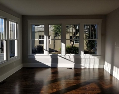 835 7th Avenue S - Photo Thumbnail 2