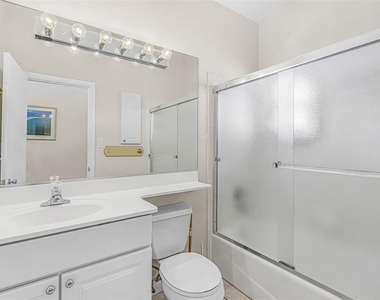 6020 Midnight Pass Road - Photo Thumbnail 13