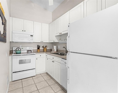 6020 Midnight Pass Road - Photo Thumbnail 8