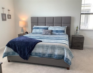 5409 Coral Reef Way - Photo Thumbnail 16