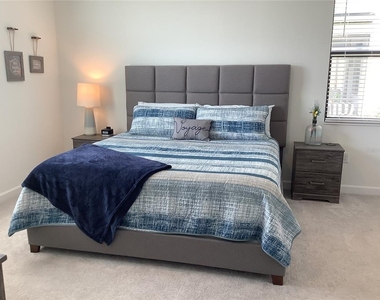 5409 Coral Reef Way - Photo Thumbnail 15