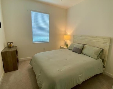5409 Coral Reef Way - Photo Thumbnail 19
