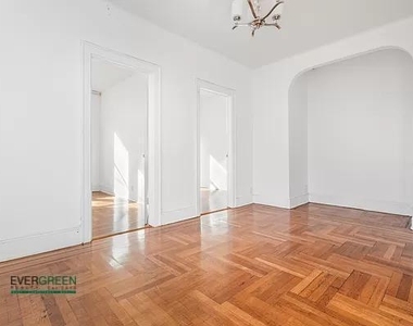 2785 East 15th Street - Photo Thumbnail 2
