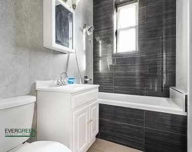 2785 East 15th Street - Photo Thumbnail 3
