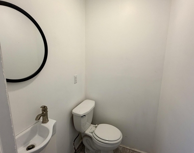 530 Myrtle Street - Photo Thumbnail 6
