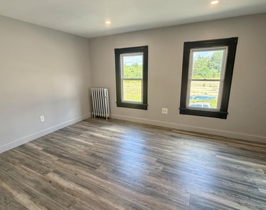 530 Myrtle Street - Photo Thumbnail 8