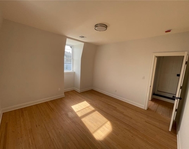 701 Main Street - Photo Thumbnail 1