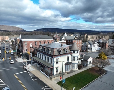 701 Main Street - Photo Thumbnail 9