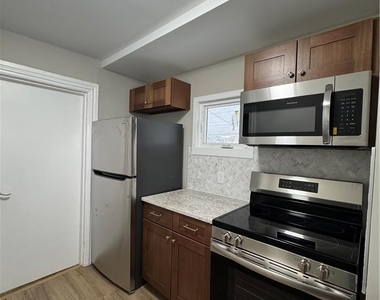 312 N 6th Street - Photo Thumbnail 5