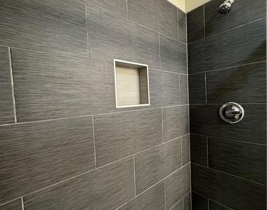 312 N 6th Street - Photo Thumbnail 14