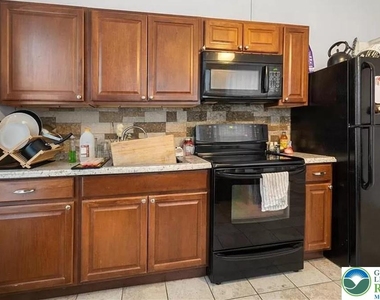 717 W Broad Street - Photo Thumbnail 3