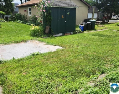 28 E Walnut Street - Photo Thumbnail 14