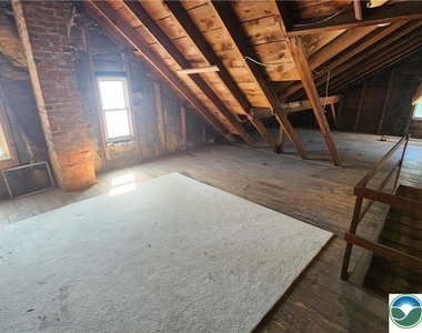 28 E Walnut Street - Photo Thumbnail 12