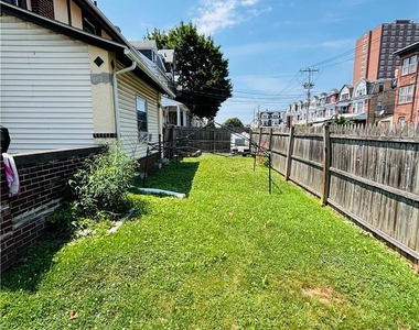 204 S 14th Street - Photo Thumbnail 4