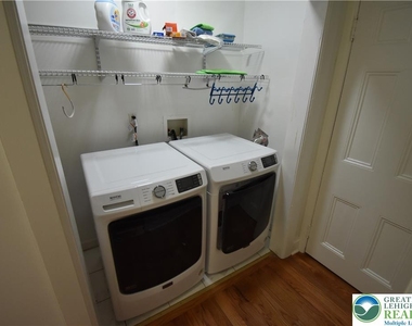 217 Spring Garden Street - Photo Thumbnail 7