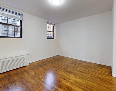 160 West 73rd Street #1C - Photo Thumbnail 3
