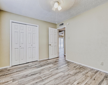 9981 Gschwind Avenue - Photo Thumbnail 17