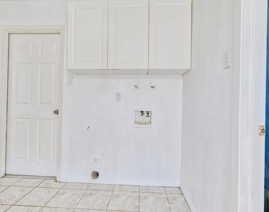 9981 Gschwind Avenue - Photo Thumbnail 11