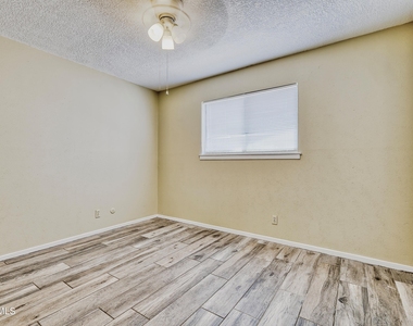 9981 Gschwind Avenue - Photo Thumbnail 18