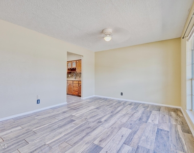 9981 Gschwind Avenue - Photo Thumbnail 2