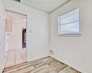 9981 Gschwind Avenue - Photo Thumbnail 12