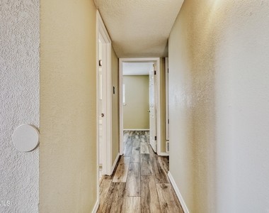 9981 Gschwind Avenue - Photo Thumbnail 4