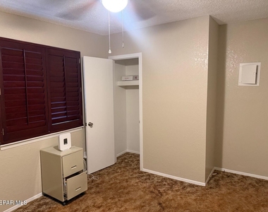 8877 Dulce Circle - Photo Thumbnail 11