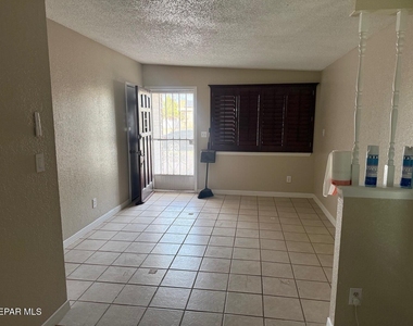 8877 Dulce Circle - Photo Thumbnail 3