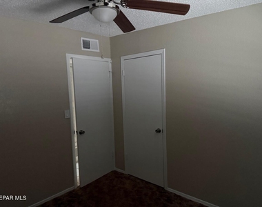 8877 Dulce Circle - Photo Thumbnail 9