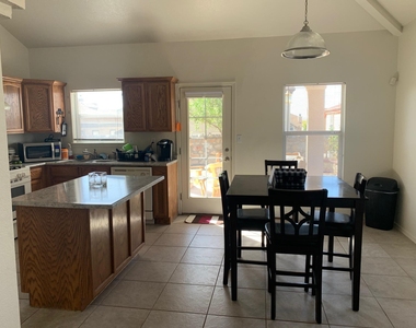 228 Ferinand Court - Photo Thumbnail 9